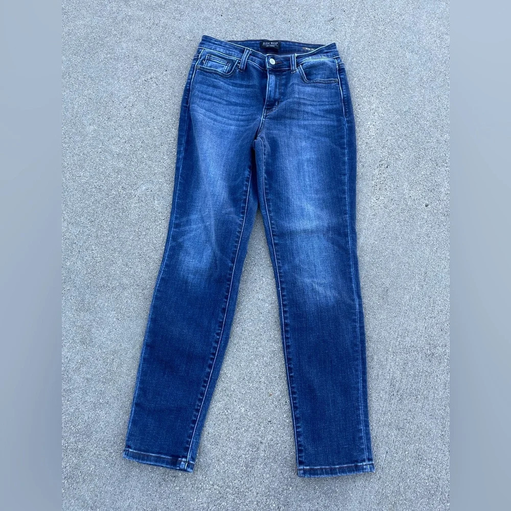 Women’s Dark Blue Slim Straight Jeans